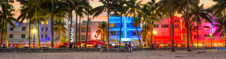 Miami Beach Art Deco Viertel bei Nacht