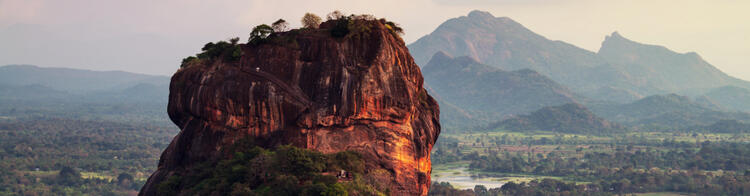 Lion Rock Felsen in Sri Lanka bei Sonnenuntergang.