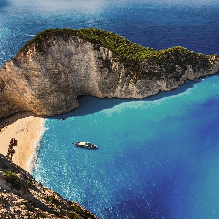 Zakythos Navagio Beach