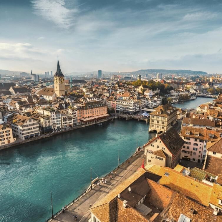 Zürich Altstadt mit Limmat