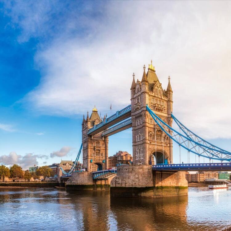 Flug nach London LGW London Tower Bridge